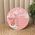 Табела Hello World в розово